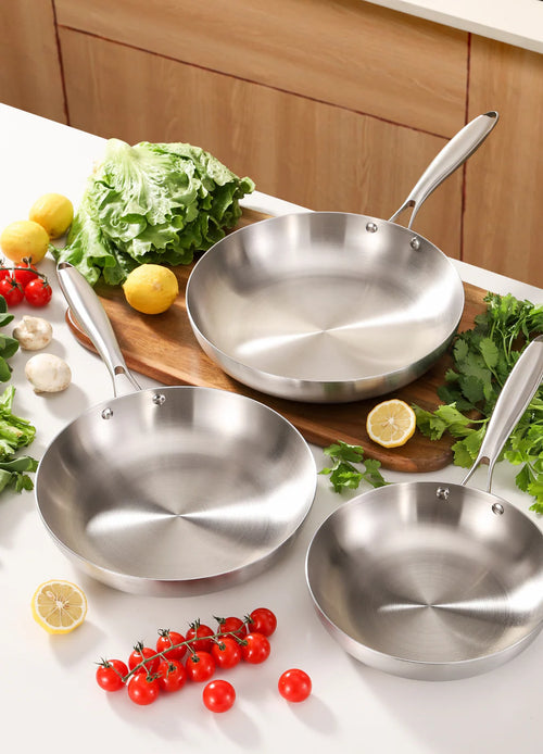 Set de 3 poêles en inox haute qualité – 22 / 26 / 28 cm
